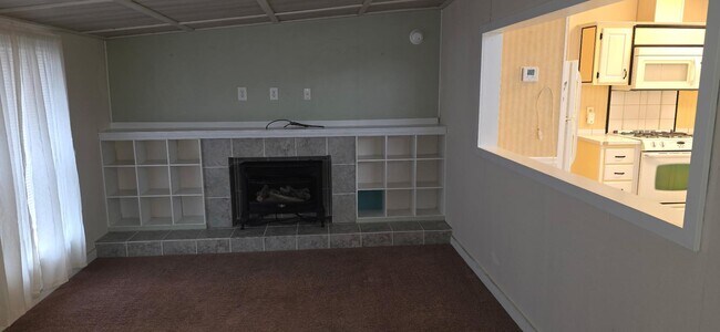 Foto del edificio - 163 Monarch Ln