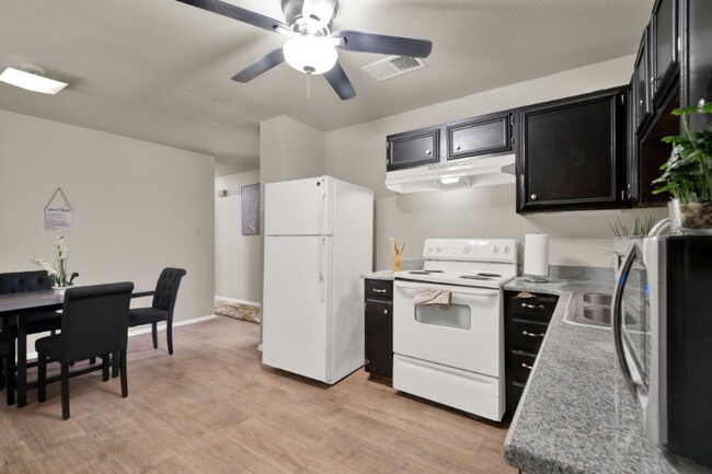 Foto del edificio - 313 Deborah Dr