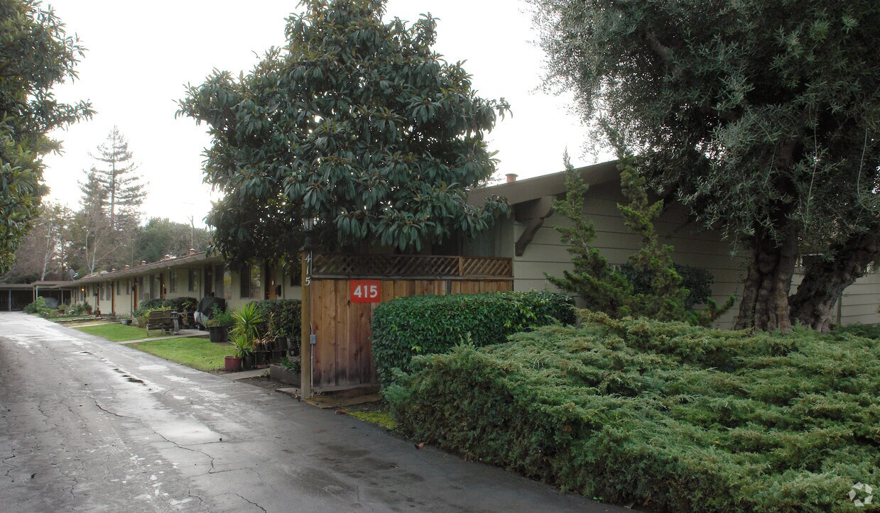 Primary Photo - 413-415 N Rengstorff Ave