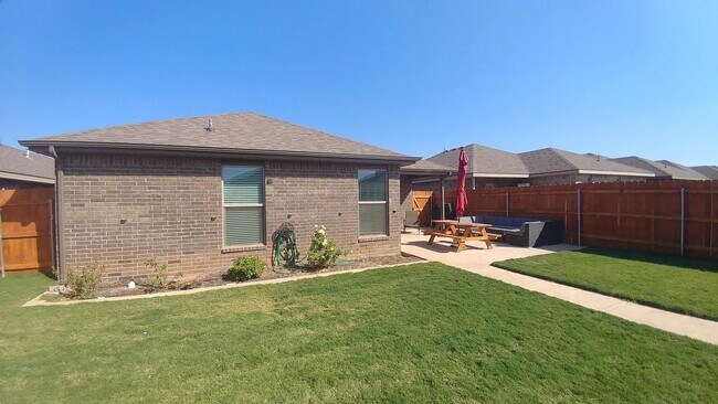 Building Photo - 13806 Uvalde Ave