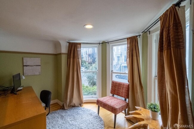 Foto del edificio - 1888 Green St