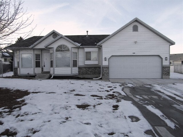 Primary Photo - 5964 W Wolf Creek Ct