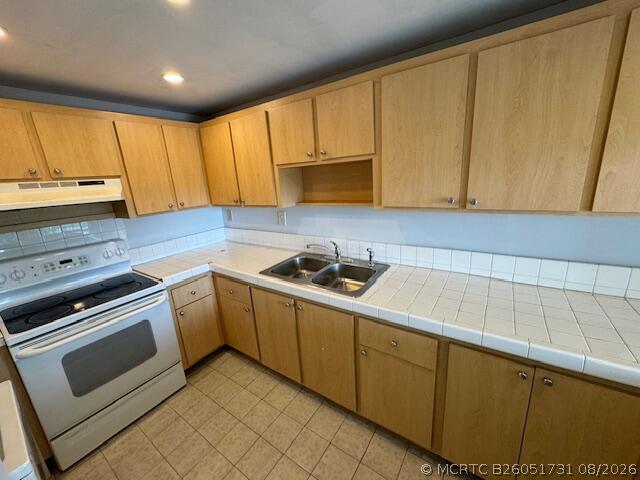Building Photo - 10000 NW 80th Ct