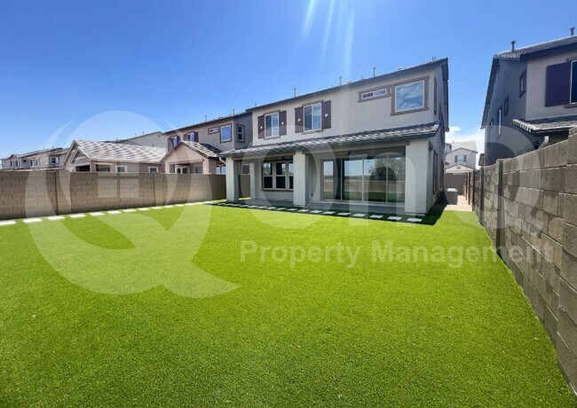 Foto del edificio - 21318 N 58th St