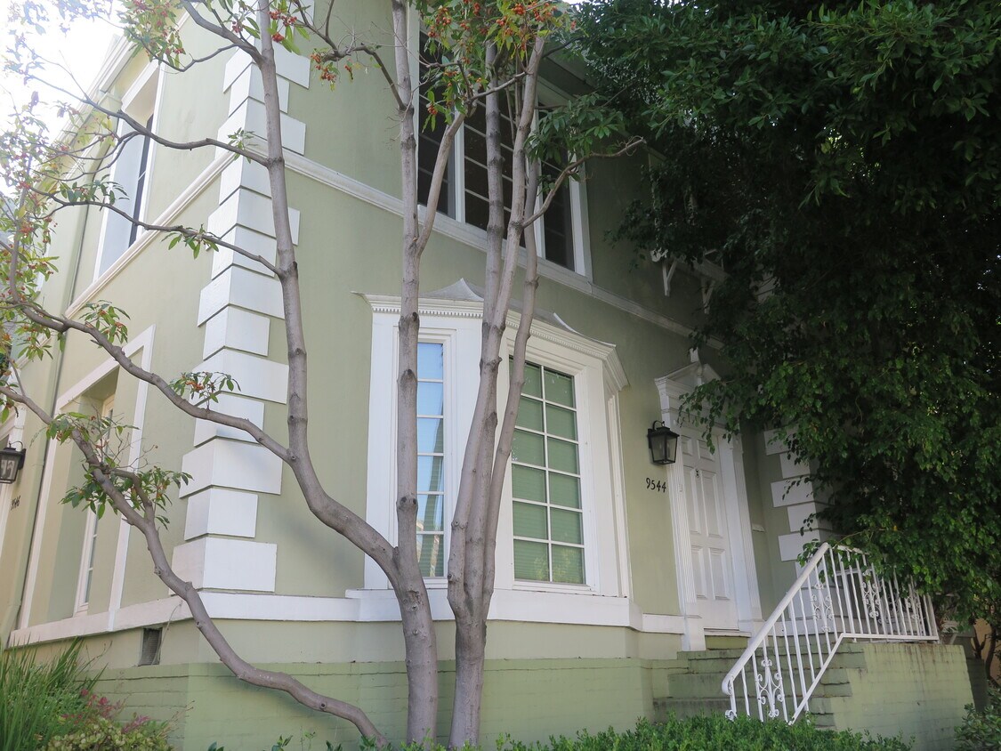Primary Photo - 9544 W Olympic Blvd