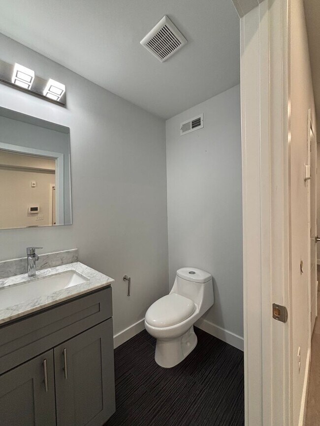 Foto del edificio - 2226 N Franklin St