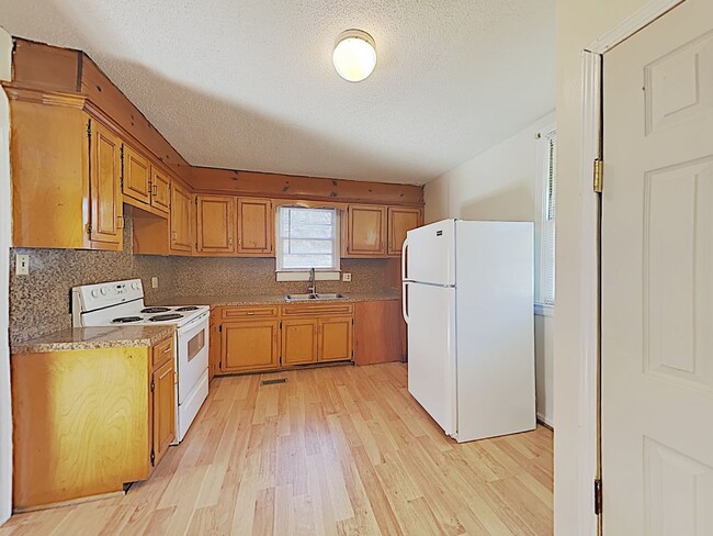 Building Photo - 1063 Yankee Dr Sumter SC