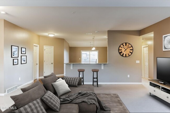 Foto del edificio - 15 Clarice Ln