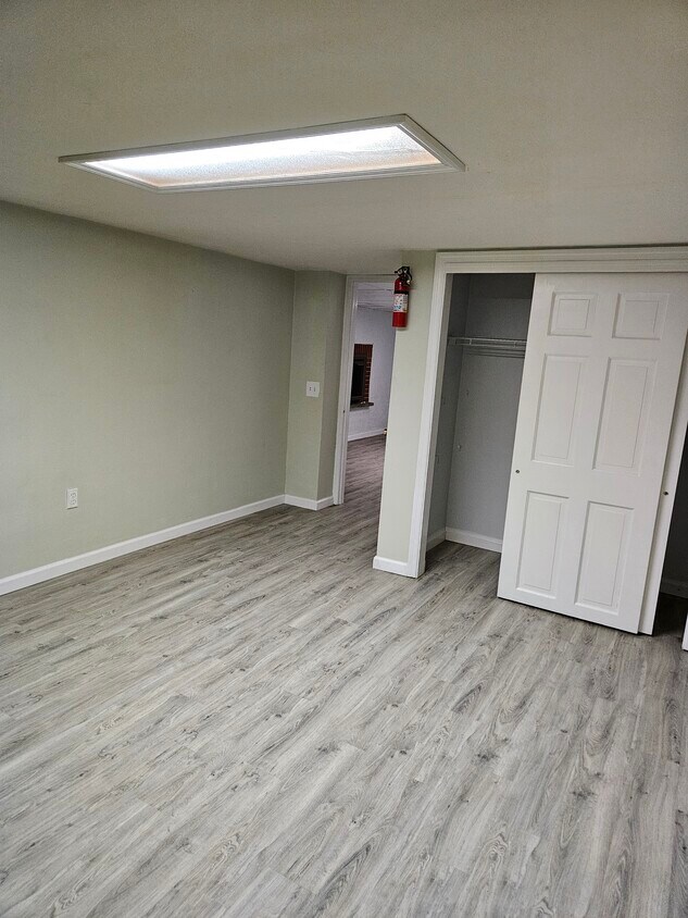 Foto principal - 7132 7 Mile Rd