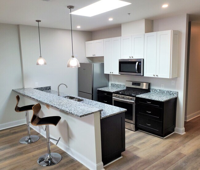 Kitchen - 807 E Baltimore St