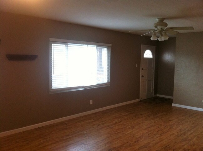 Building Photo - 133 Laguna St