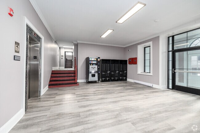 Foto del vestíbulo - Commodore Apartments