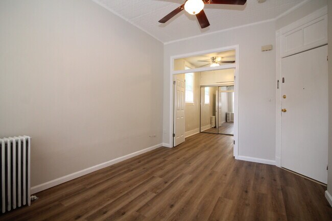 Building Photo - 115 Maple St