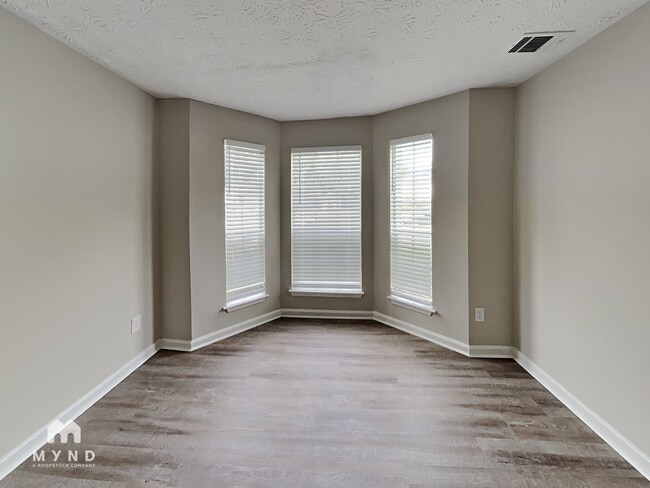 Building Photo - 110 Hodge Dr