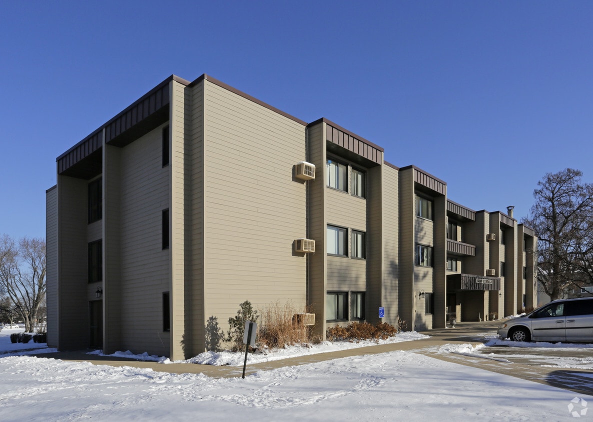 Primary Photo - Catalpa Village