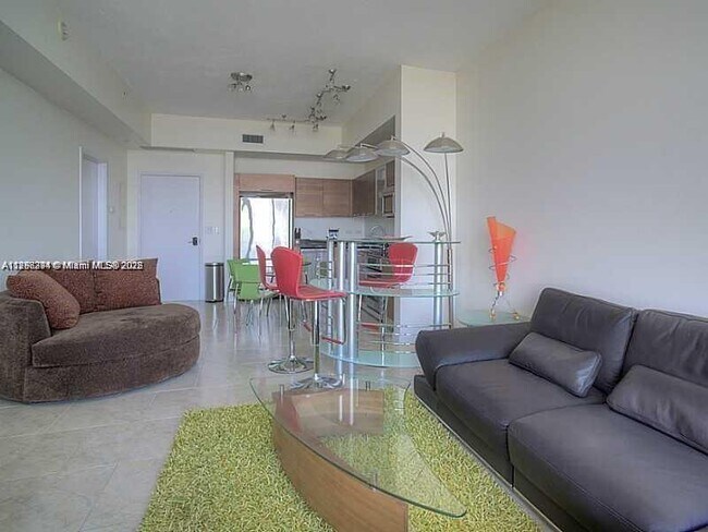 Foto del edificio - 3470 E Coast Ave