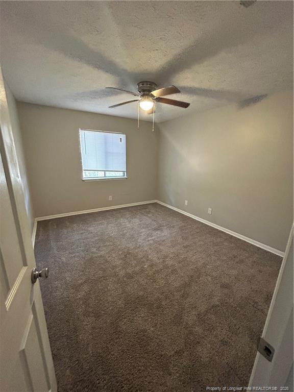 Foto del edificio - 909 Applewood Ln