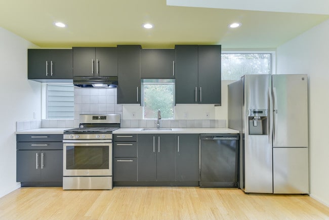Kitchen - 2822 NW Ariel Ter