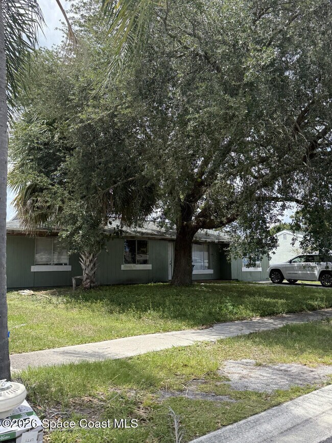 Building Photo - 1066 Galty Cir NE