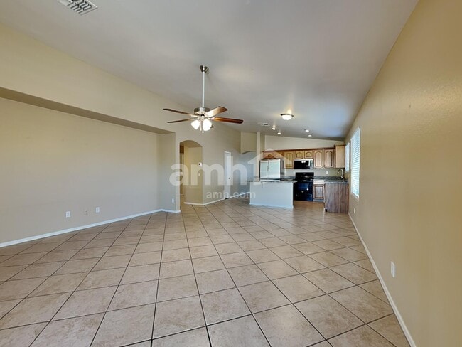 Building Photo - 8110 S 48th Ln