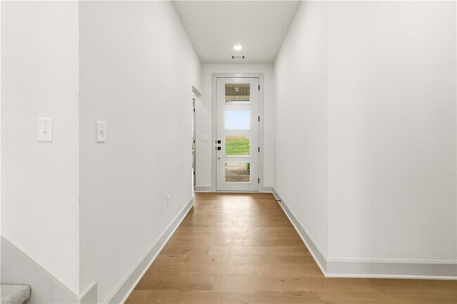 Foto del edificio - 910 Trestle Ln