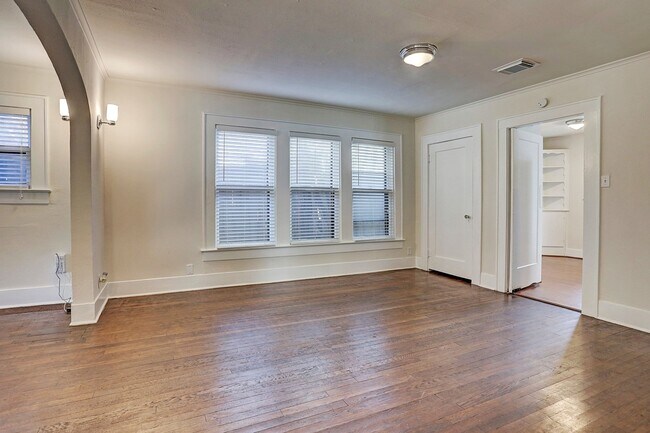 Foto del edificio - Well Maintained 2 Bedroom House