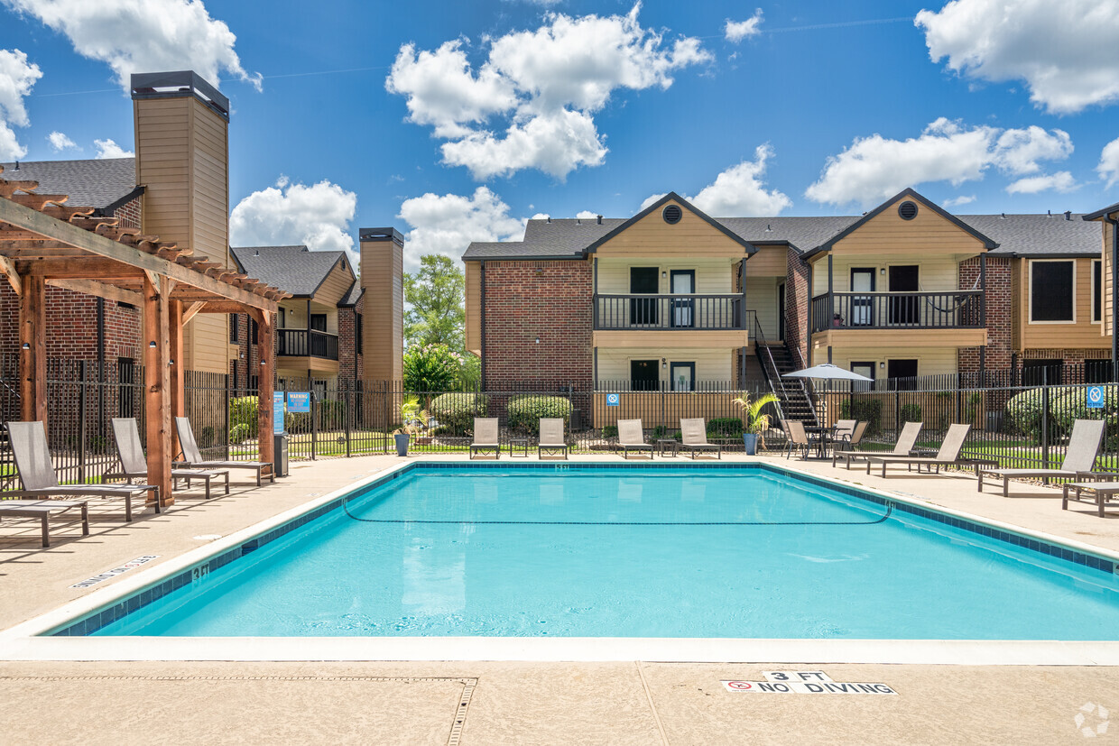 Primary Photo - The Colony Apartments