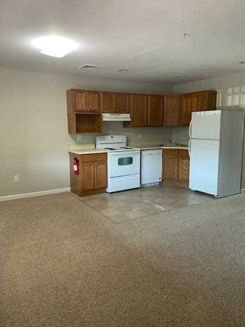 Building Photo - 151 NY-32