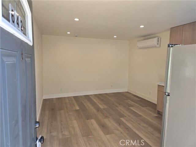 Foto del edificio - 642 W Glenoaks Blvd