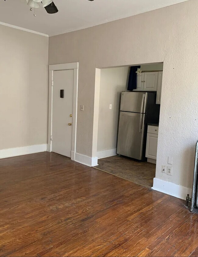 Foto del edificio - 1733 Poplar Ave