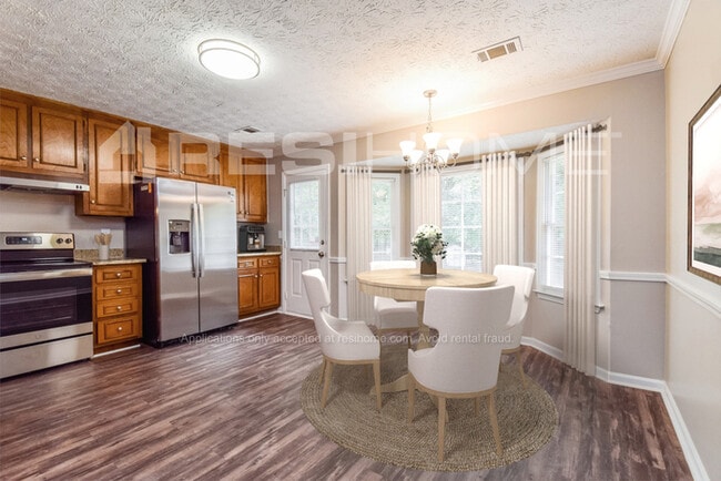 Photo - 4140 Fox Chase Dr (Loganville, GA) House
