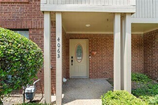 Building Photo - 406 S Fannin St