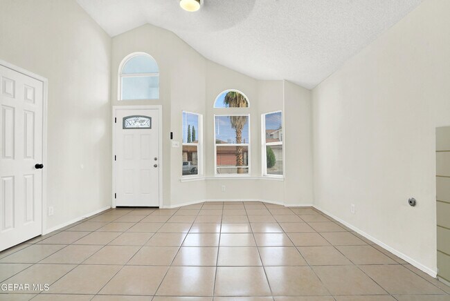 Foto del edificio - 7212 Westover Dr