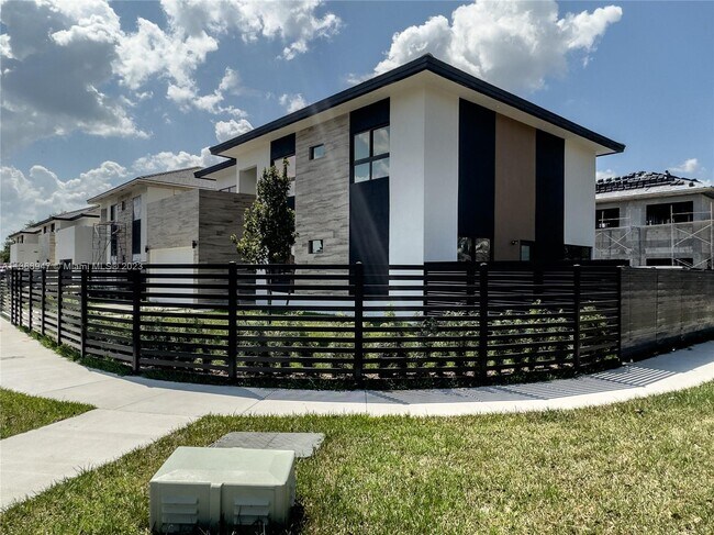 Foto del edificio - 17900 SW 149th Ave