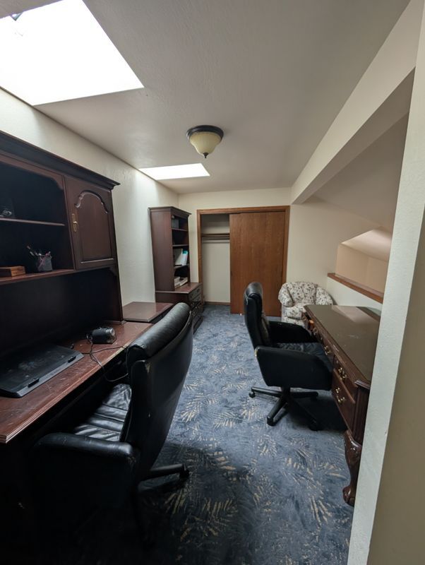 Foto del edificio - W167N11167 Queens Ct