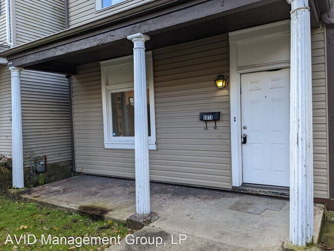 Building Photo - 4 br, 1 bath House - 3813 Bonaventure Way