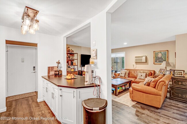 Building Photo - 161 Cross Slope Ct