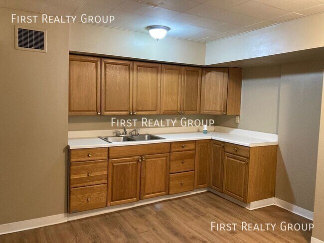 Foto del edificio - Nice 2 Bedroom, 1 Bath Single Family Home