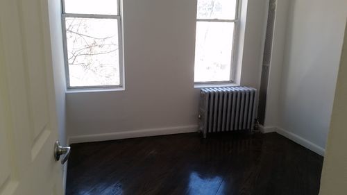 Primary Photo - 154 E 92nd St