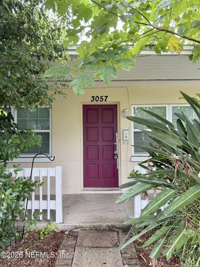 Foto del edificio - 3055 Belden St