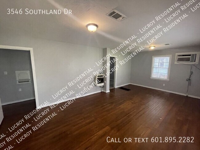 Foto del edificio - 3546 Southland Dr