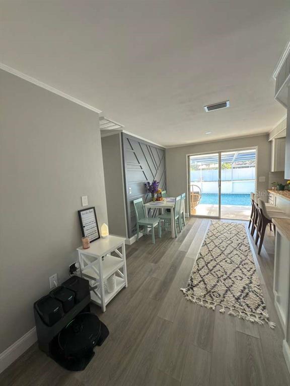 Foto del edificio - 2021 Valley Dr