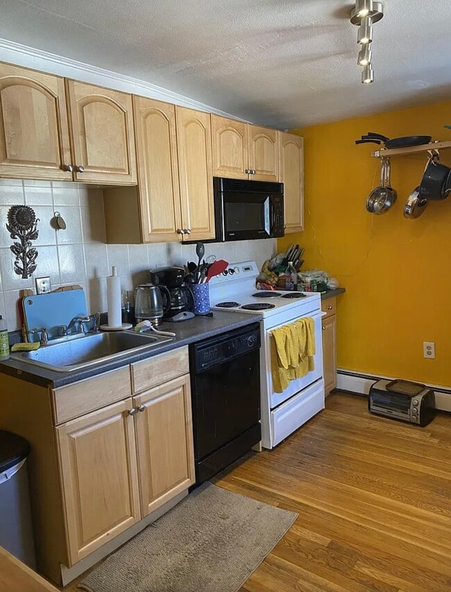 Foto del edificio - 87 Summer St