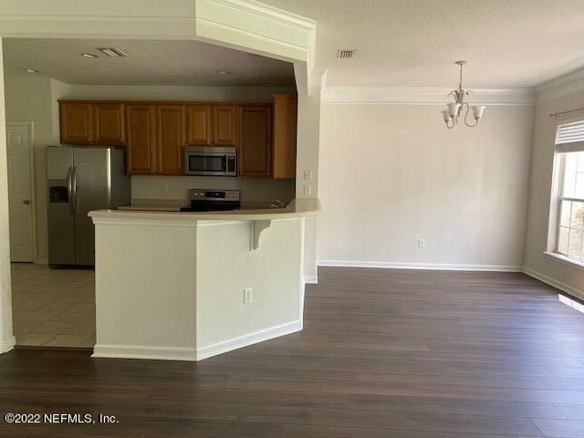 Building Photo - 11177 Castlemain Cir W