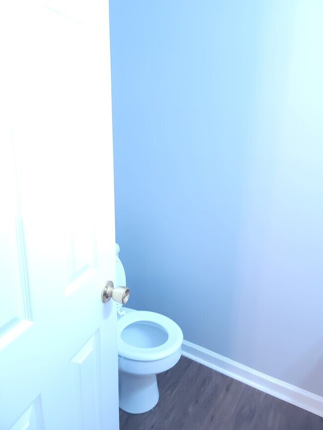 Foto del edificio - Two Bedroom Oakwood Townhome