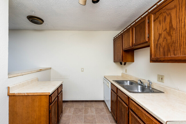 Foto del edificio - 97 Hillside Ln