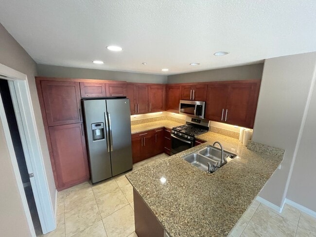 Building Photo - Beautiful and Modern Townhome in The Bay at Point Loma Condominiums