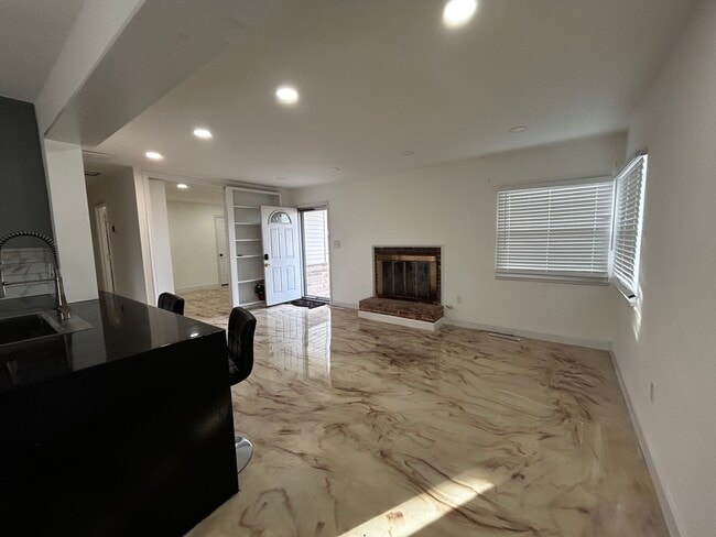 Foto del edificio - 6703 Cimarron St