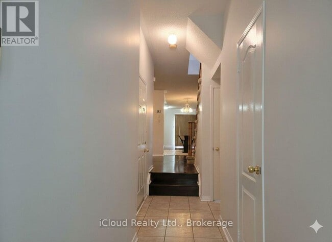 Building Photo - 3111 Wrigglesworth Crescent