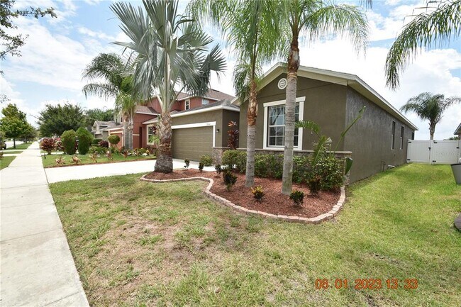 Foto del edificio - 2350 Dovesong Trace Dr